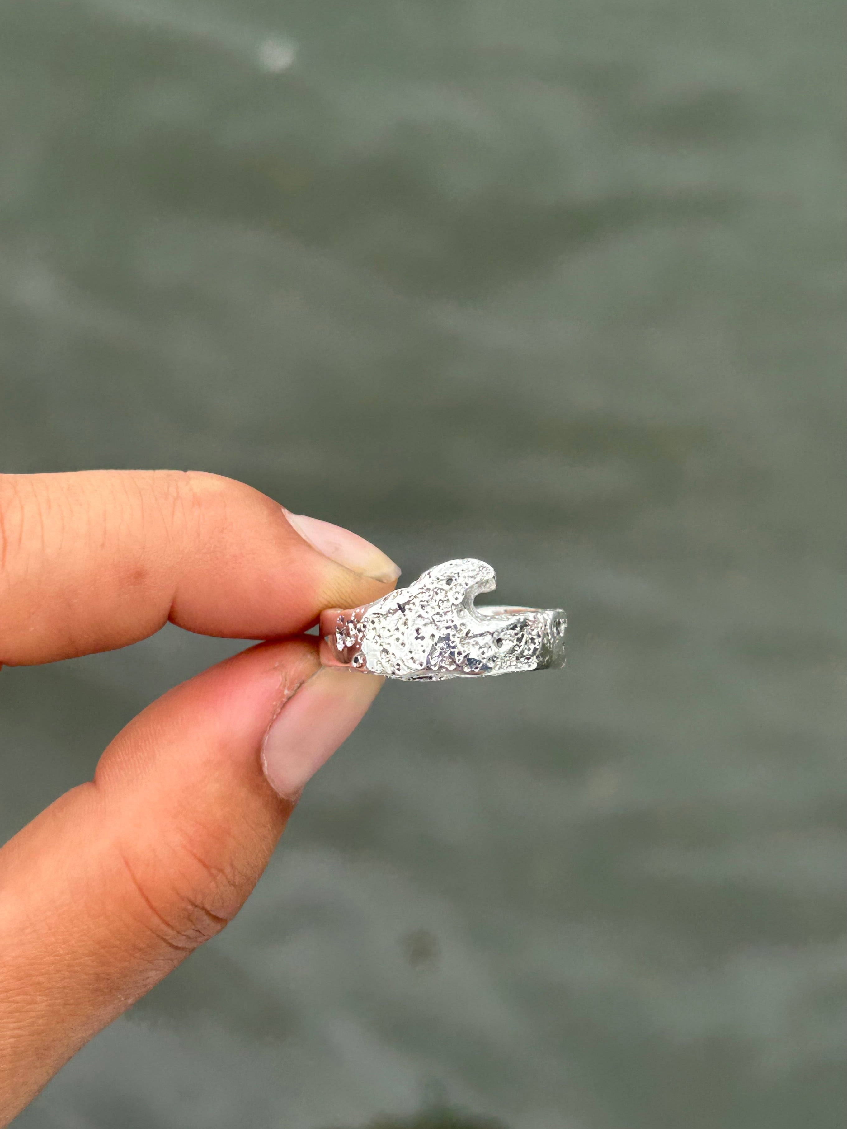 Wave ring