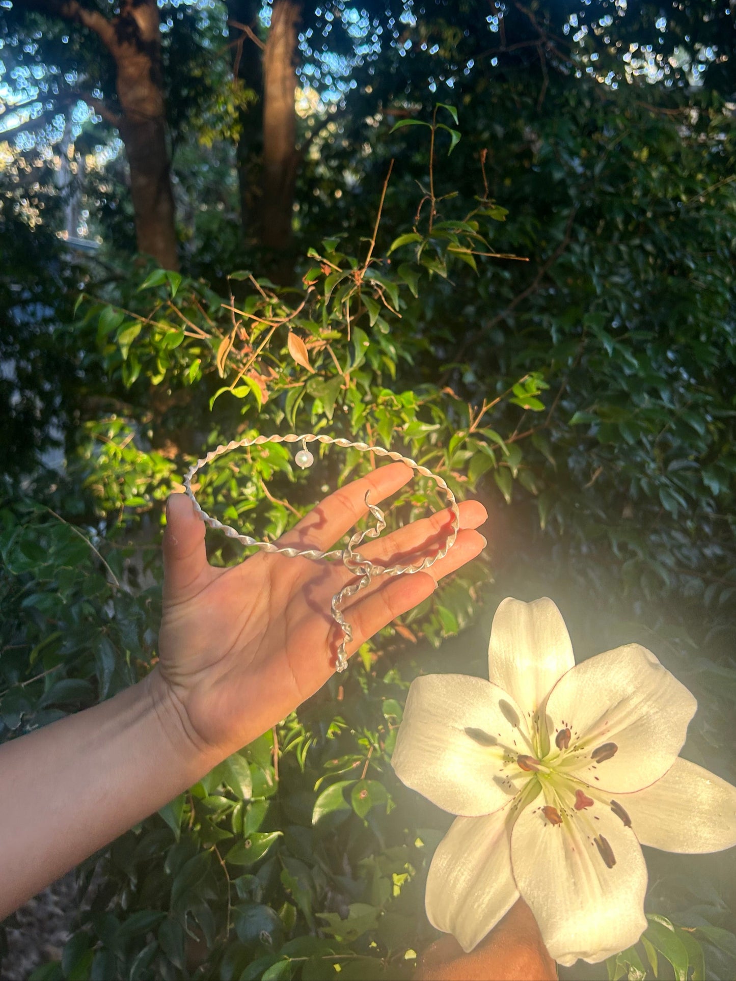 Twisted Snake Pearl Choker