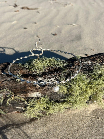 Twisted Snake Pearl Choker